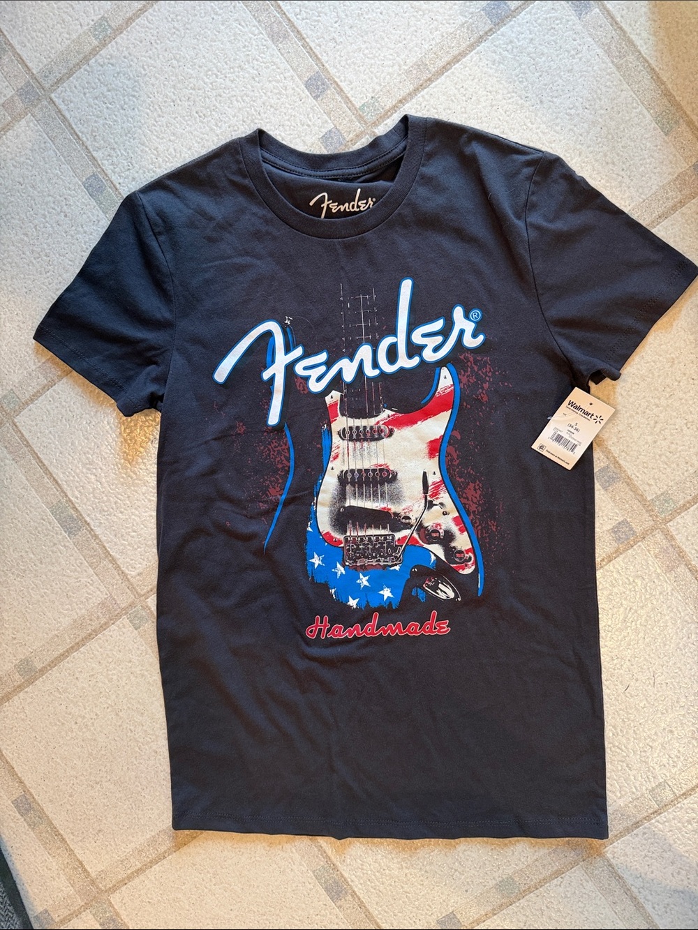 New T shirt, Fender logo, S